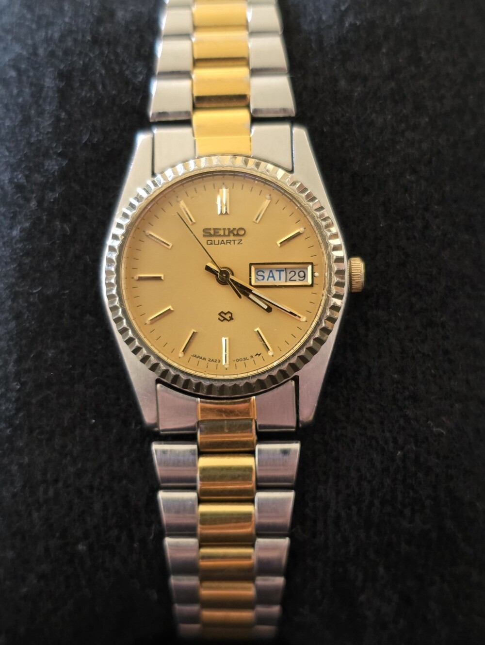 VTG Seiko SQ Gold Plated Fluted Bezel Two Tone English French Day Date Works